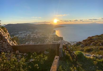 Tour e Servizi - Trekking tours and Bike tours